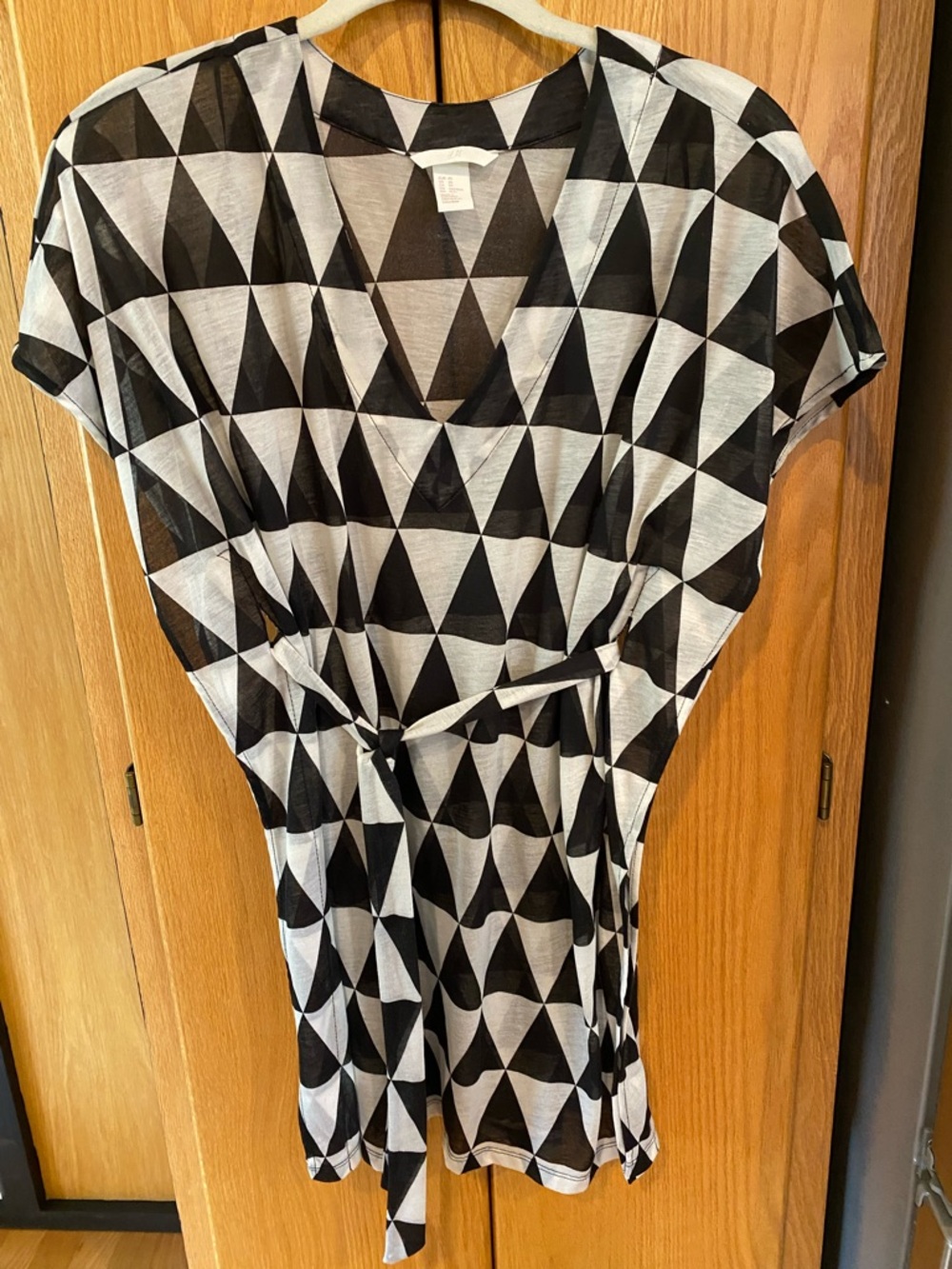H & M Geometric Black & White Wrap Dress